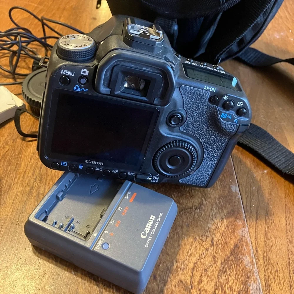 Camera -Canon EOS 50D
